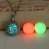 (1 necklace+3 Luminous Beads) Trendy Ladies Glowing Necklace - DestinationBaby