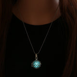 (1 necklace+3 Luminous Beads) Trendy Ladies Glowing Necklace - DestinationBaby